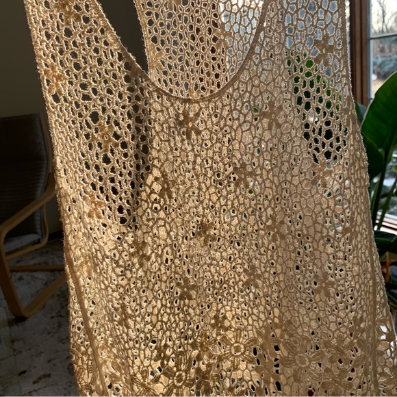 Suzy Shier Crochet Tank - Picture 9 of 10